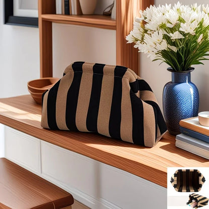 Stripe Cloud Clutch Bag(Black/Brown)